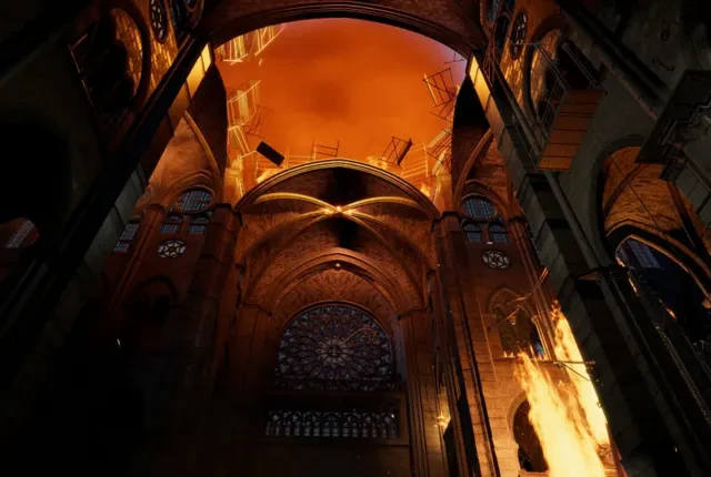 Квест «Save Notre-Dame on Fire»